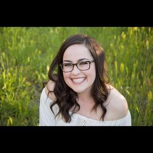 Meet your Posher, Marissa